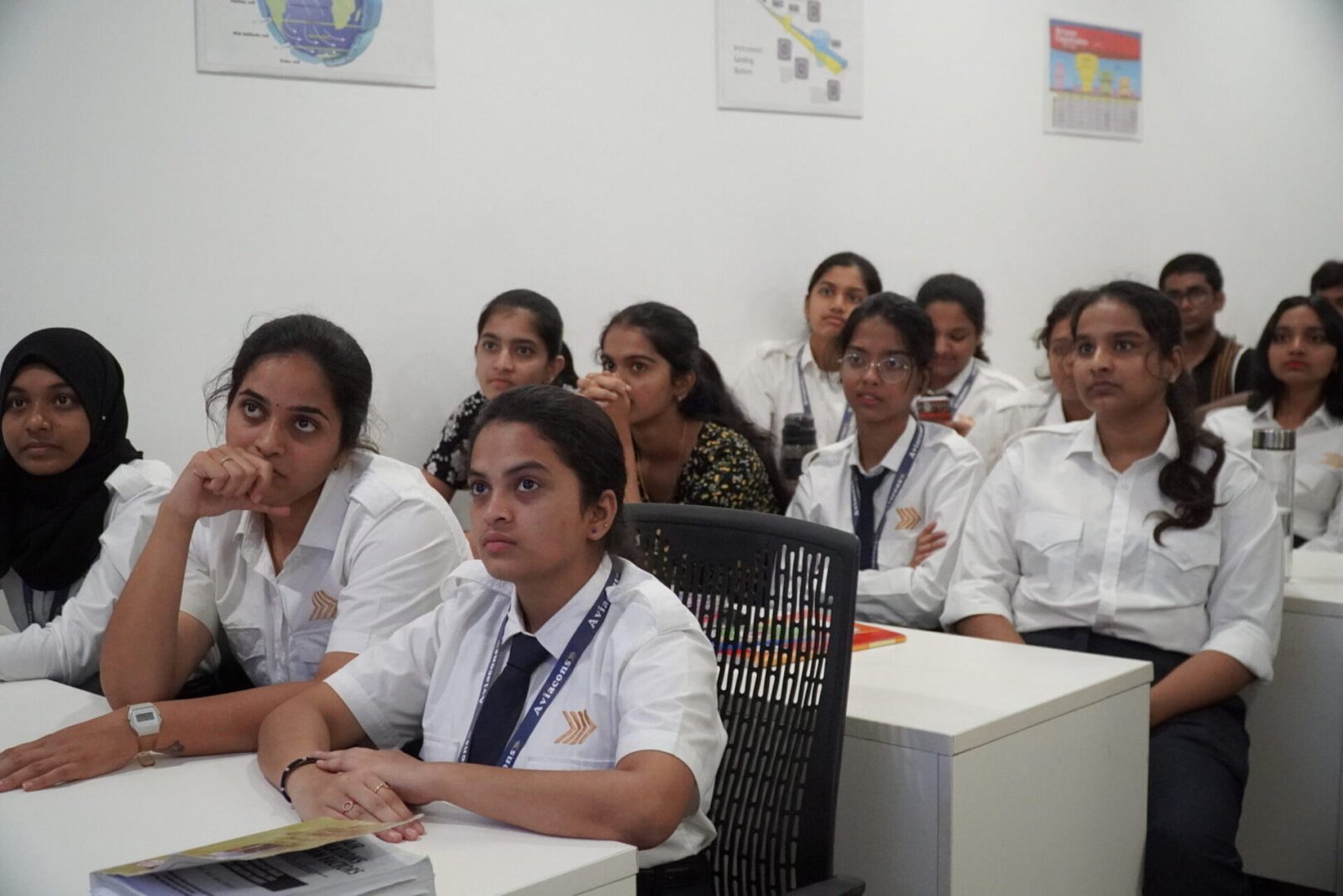 UNITED 7 AERO - BEST PILOT TRAINING SCHOOL IN EUROPE